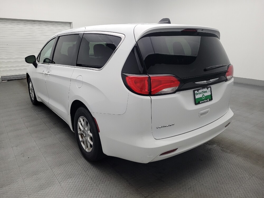 2022 Chrysler Voyager in Ocala, FL 34471 - 18095398 5