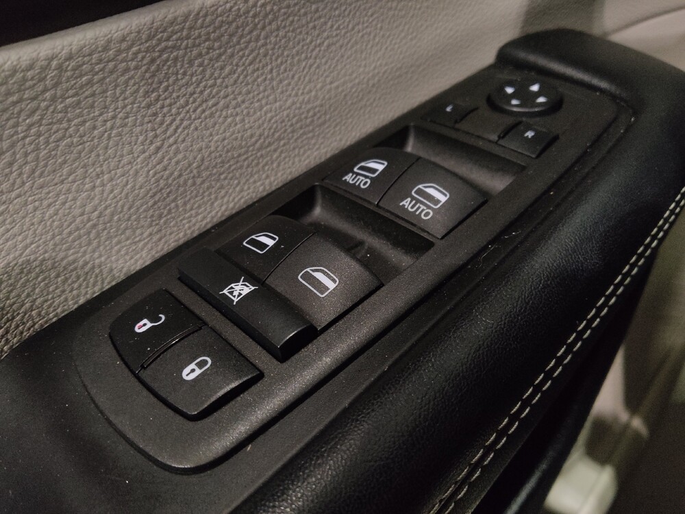 2022 Chrysler Voyager in Ocala, FL 34471 - 18095398 27