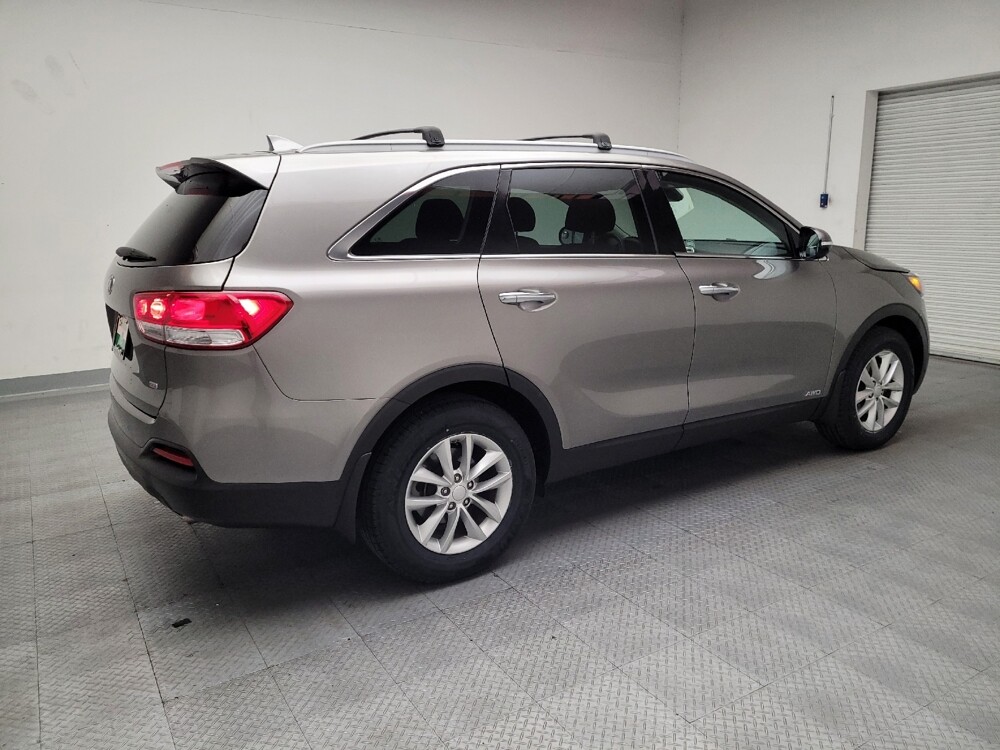 2018 Kia Sorento in El Cajon, CA 92020 - 18095402 10