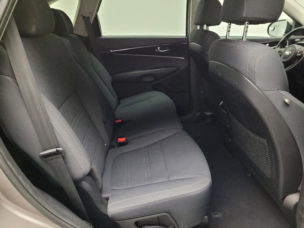 2018 Kia Sorento in El Cajon, CA 92020 - 18095402 19