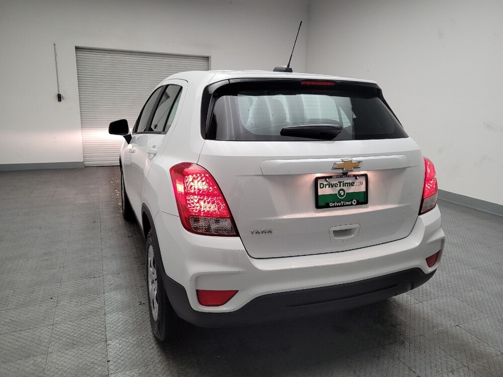 2017 Chevrolet Trax in Riverside, CA 92504 - 18095403 6