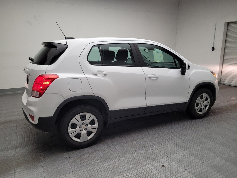 2017 Chevrolet Trax in Riverside, CA 92504 - 18095403 10