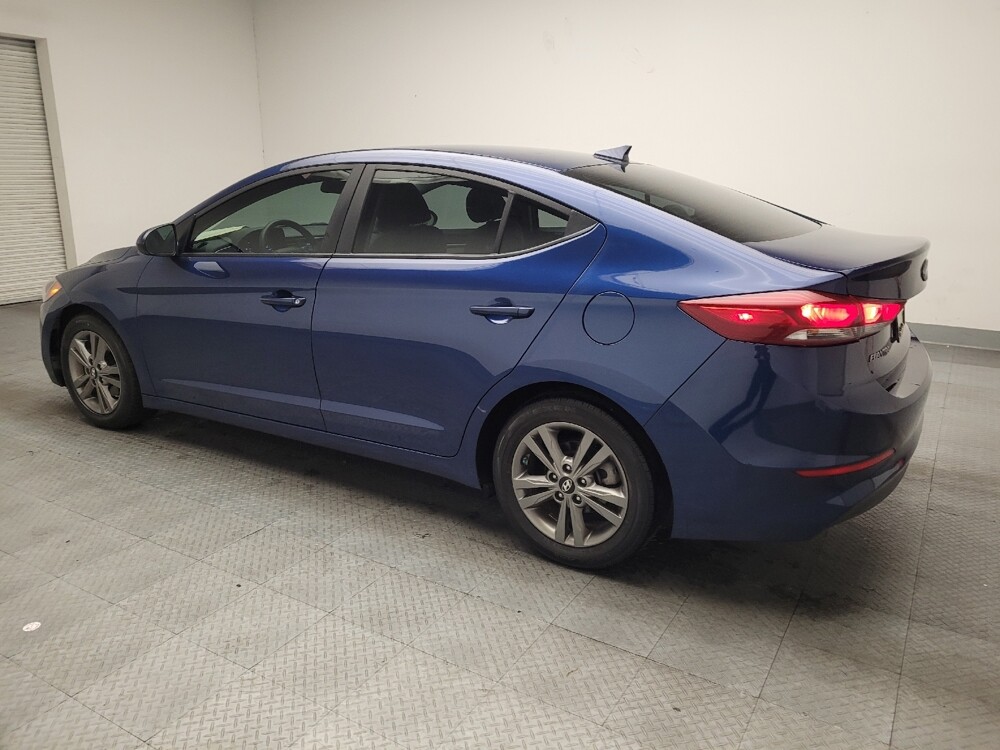 2018 Hyundai Elantra in Fresno, CA 93726 - 18095404 3