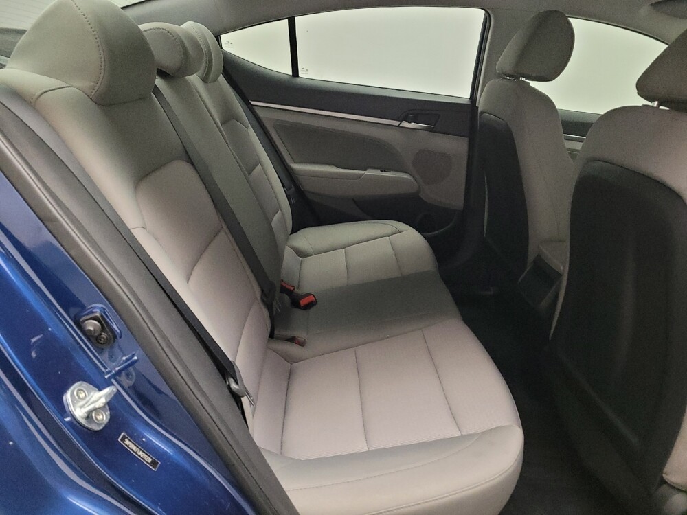 2018 Hyundai Elantra in Fresno, CA 93726 - 18095404 19