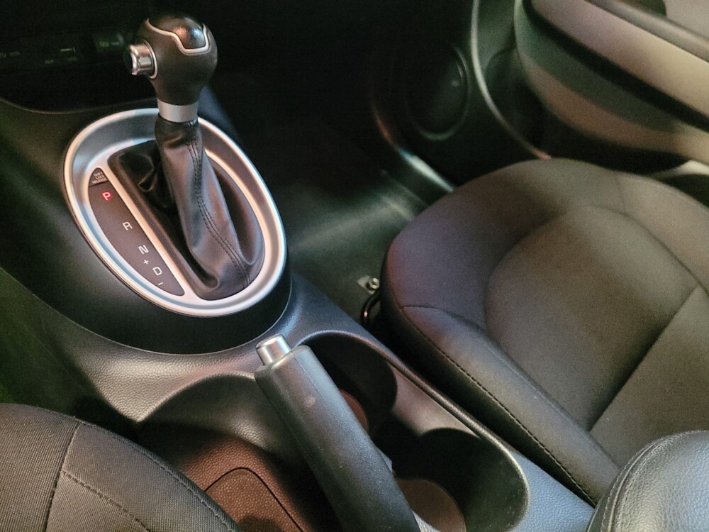 2018 Kia Soul in Fresno, CA 93726 - 18095407 26