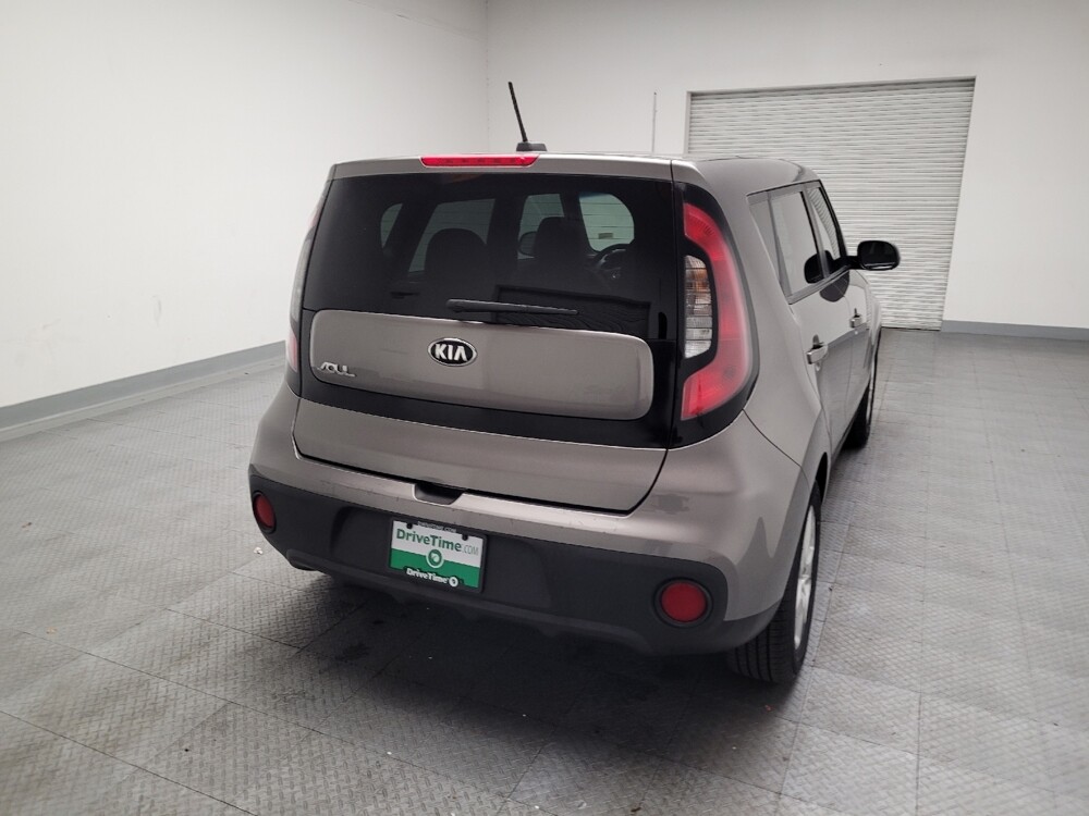2018 Kia Soul in Fresno, CA 93726 - 18095407 7
