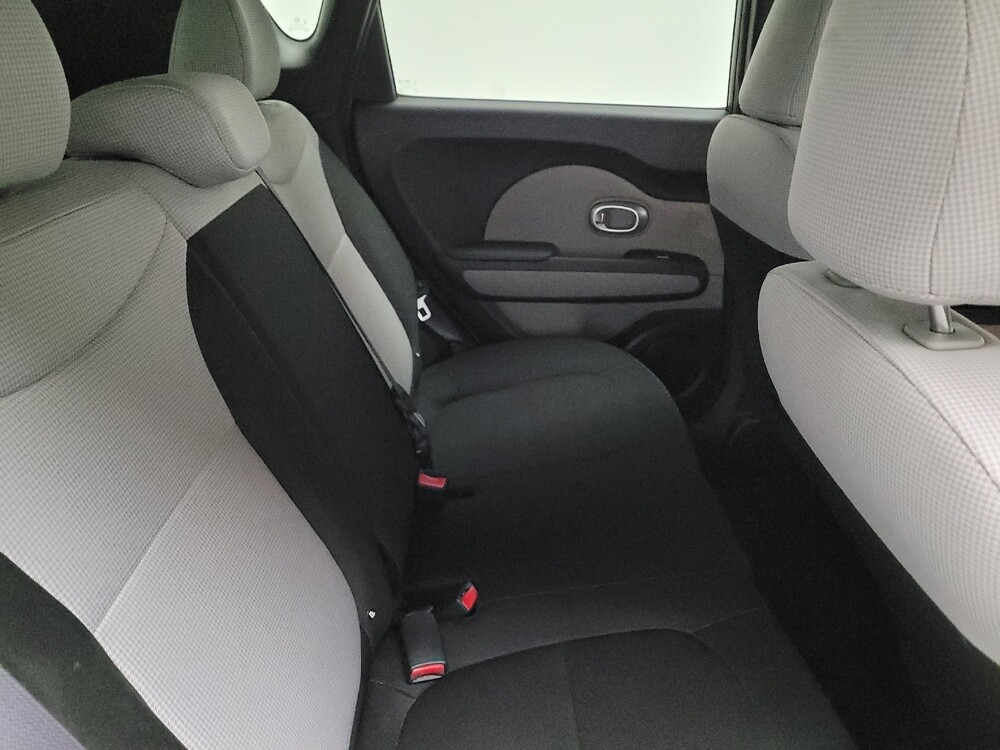 2018 Kia Soul in Fresno, CA 93726 - 18095407 19