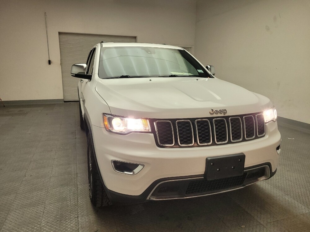 2020 Jeep Grand Cherokee in Sacramento, CA 95821 - 18095410 14