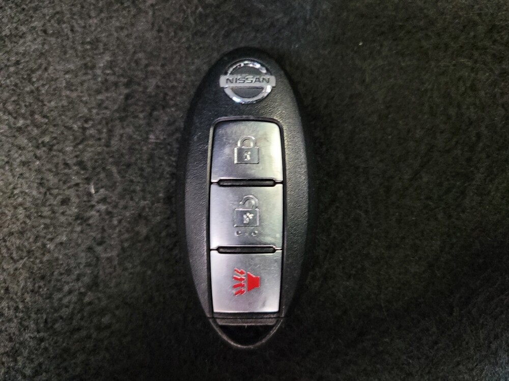 2017 Nissan Juke in Riverside, CA 92504 - 18095411 32