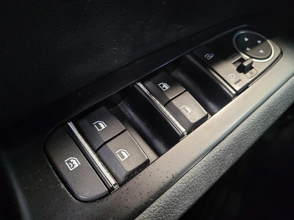 2020 Kia Soul in Montclair, CA 91763 - 18095419 27