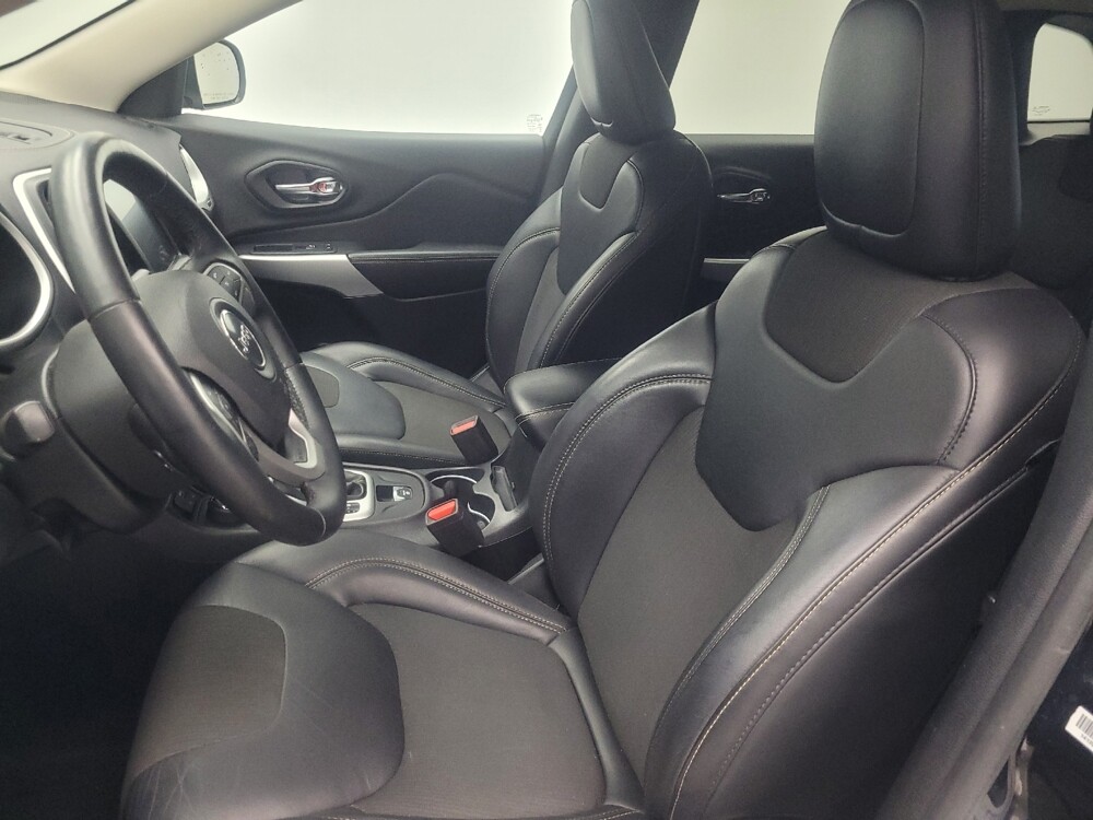 2018 Jeep Cherokee in Indianapolis, IN 46219 - 18095421 17