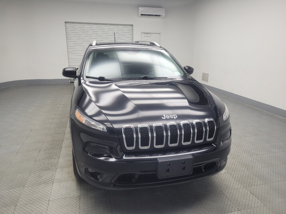 2018 Jeep Cherokee in Indianapolis, IN 46219 - 18095421 14