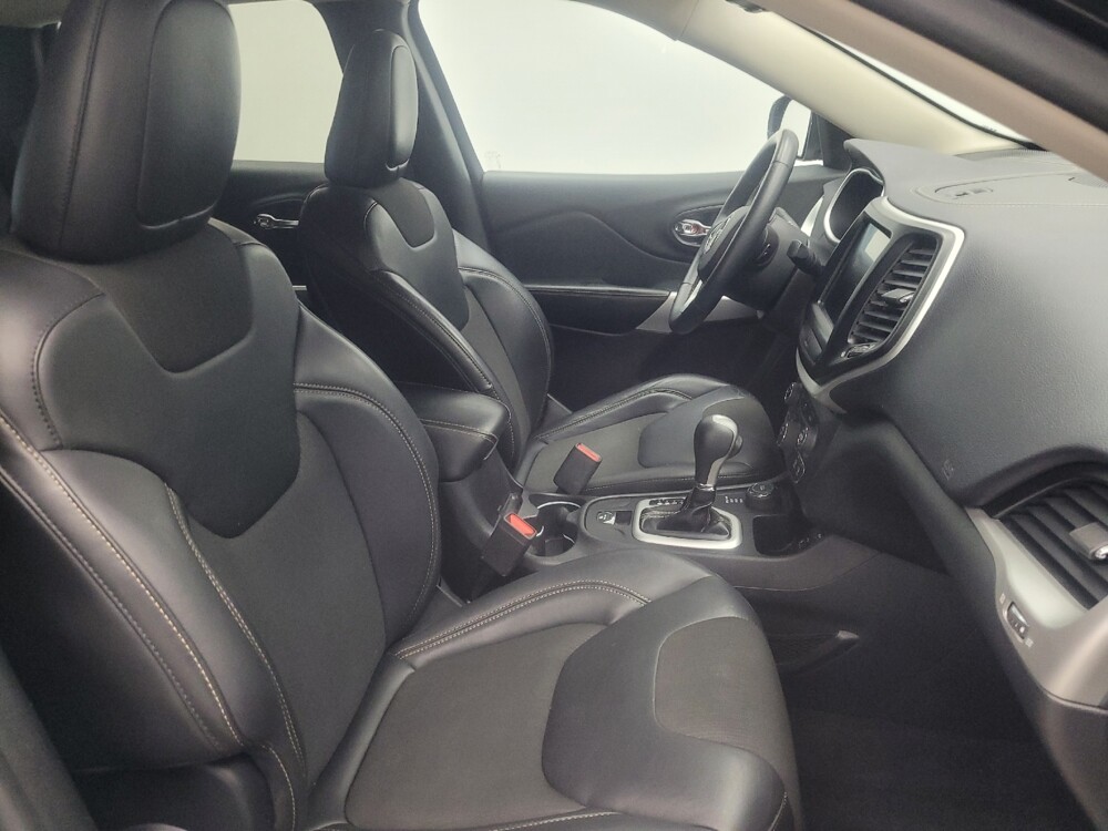 2018 Jeep Cherokee in Indianapolis, IN 46219 - 18095421 21