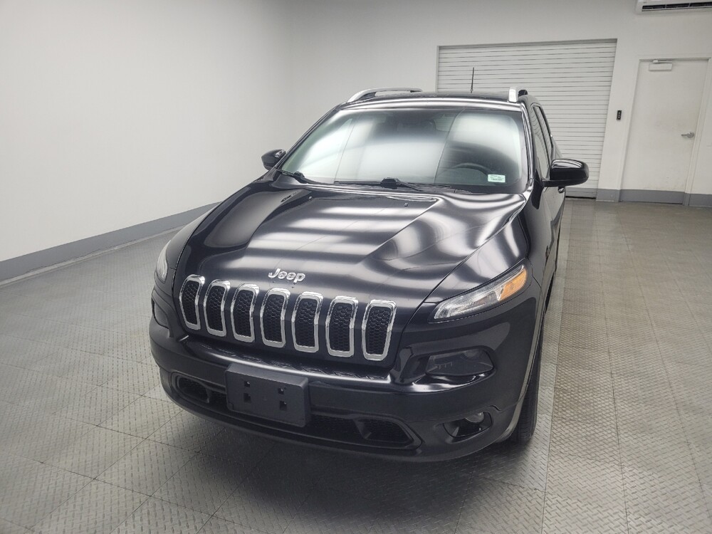2018 Jeep Cherokee in Indianapolis, IN 46219 - 18095421 15
