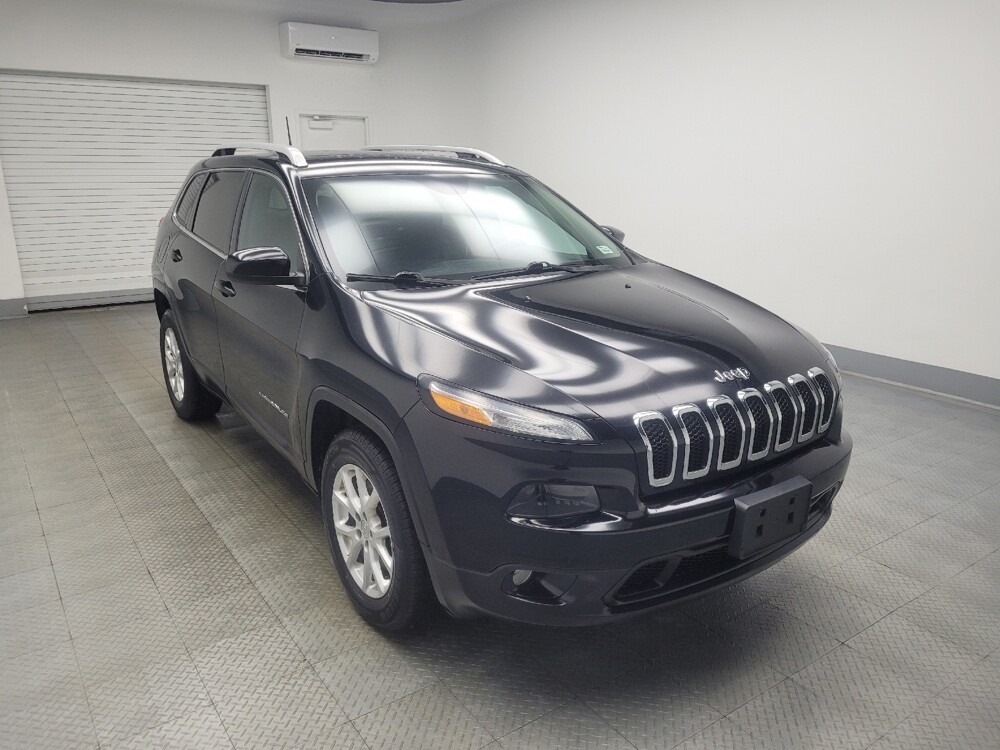 2018 Jeep Cherokee in Indianapolis, IN 46219 - 18095421 13