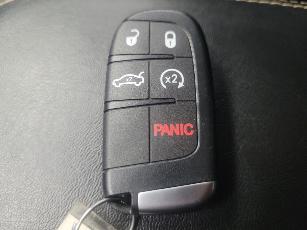 2018 Jeep Cherokee in Indianapolis, IN 46219 - 18095421 32