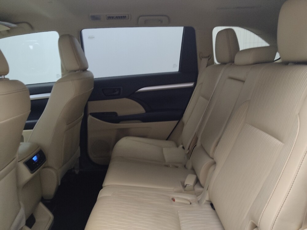 2019 Toyota Highlander in Duluth, GA 30096 - 18095430 18
