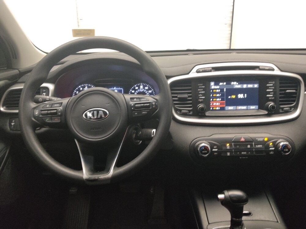 2018 Kia Sorento in Marietta, GA 30062 - 18095438 22