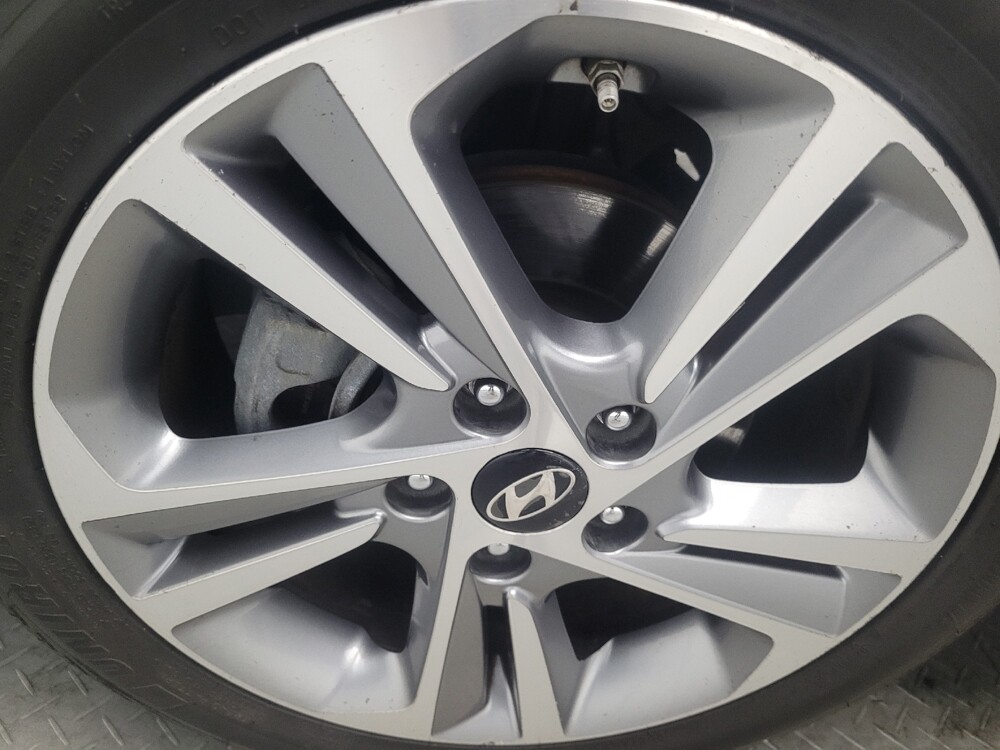 2018 Hyundai Elantra in Birmingham, AL 35215 - 18095442 31