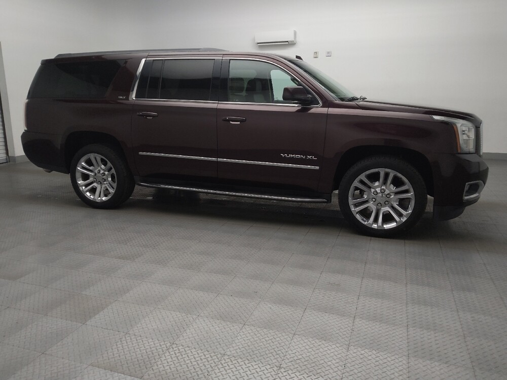 2017 GMC Yukon XL in Plano, TX 75074 - 18095452 11