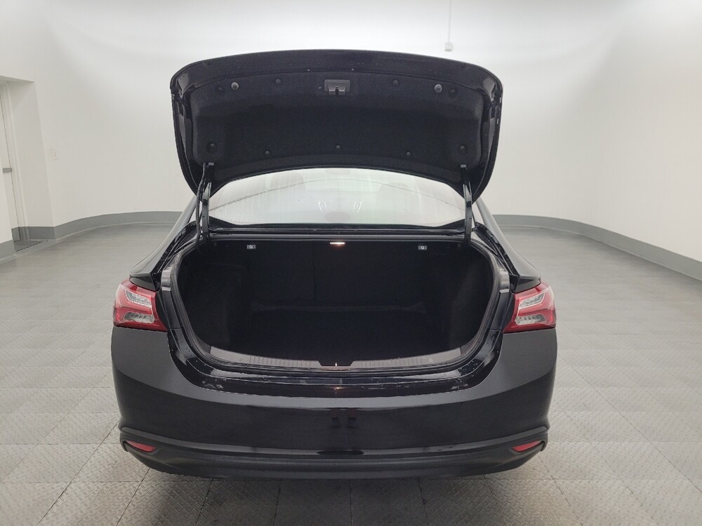 2020 Chevrolet Malibu in Glendale, AZ 85301 - 18095461 29