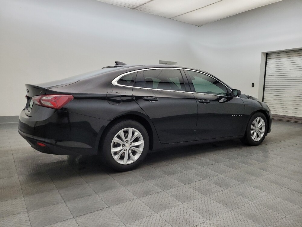 2020 Chevrolet Malibu in Glendale, AZ 85301 - 18095461 10