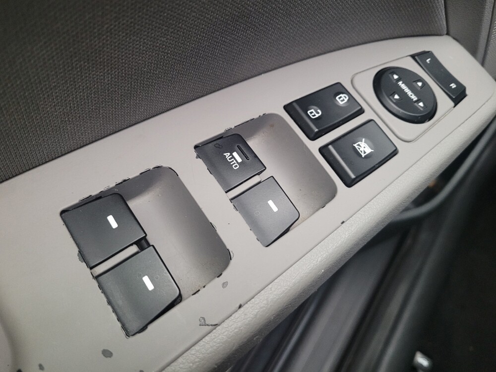 2020 Hyundai Elantra in Riverside, CA 92504 - 18095467 27