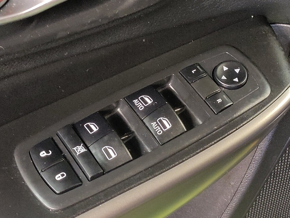 2019 Jeep Cherokee in Birmingham, AL 35215 - 18095475 27