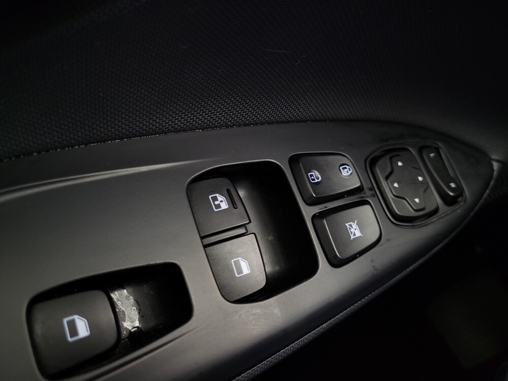 2020 Hyundai Veloster in Las Vegas, NV 89104 - 18095477 27