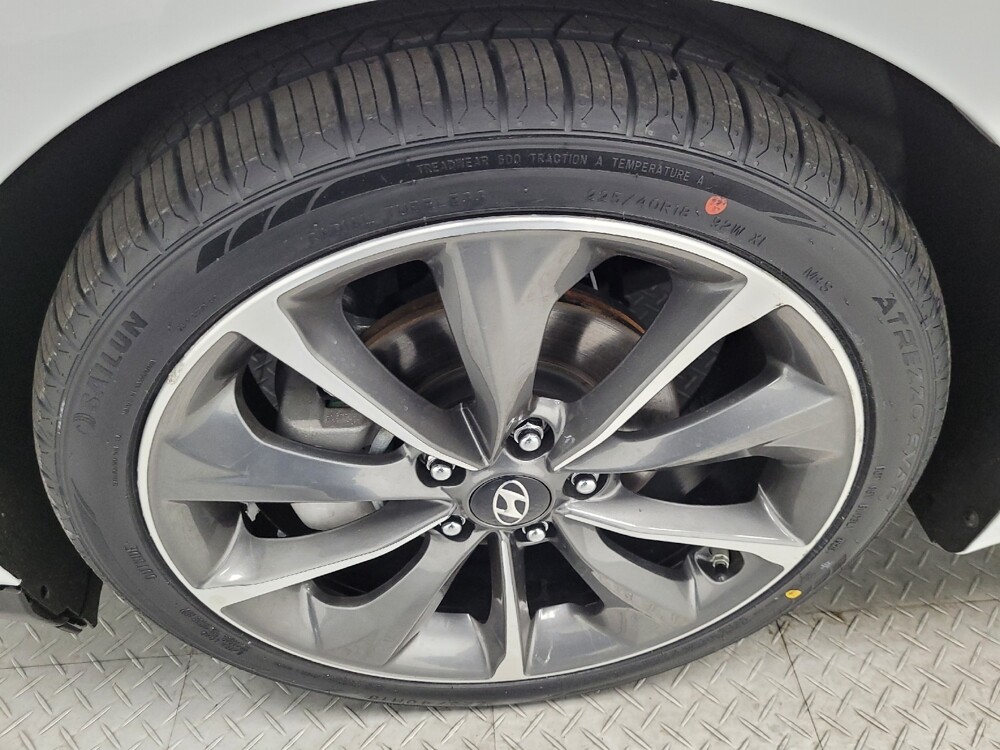 2020 Hyundai Veloster in Las Vegas, NV 89104 - 18095477 31