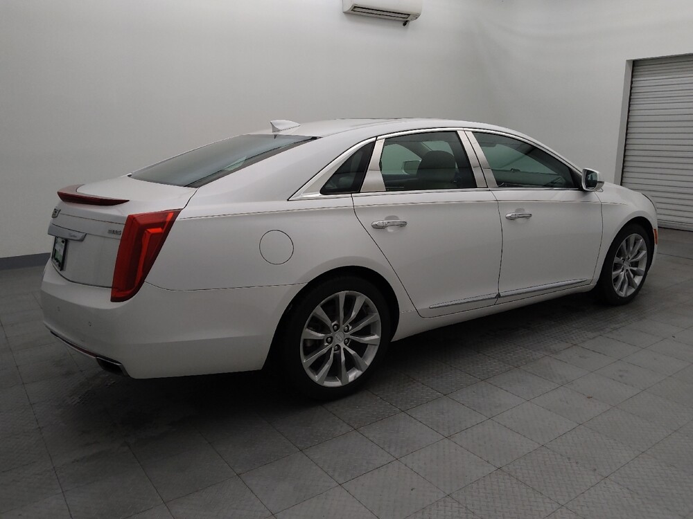 2016 Cadillac XTS in Baton Rouge, LA 70816 - 18095481 10