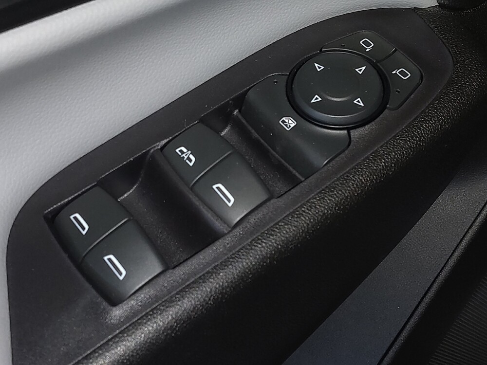 2018 Chevrolet Equinox in Hialeah, FL 33014 - 18095488 27