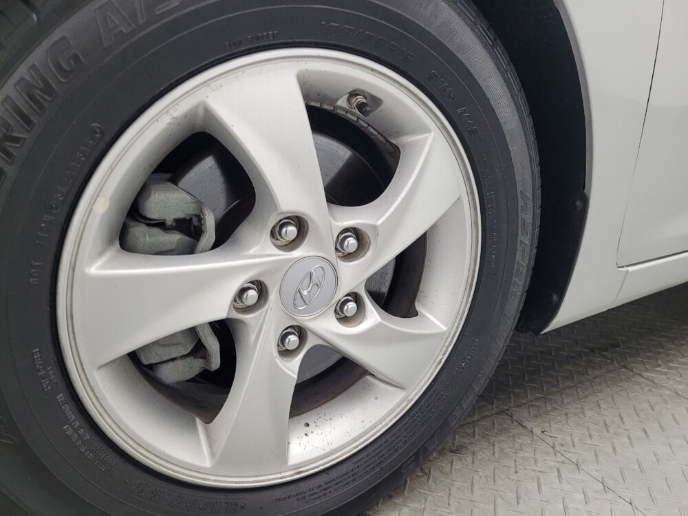 2015 Hyundai Elantra in Hialeah, FL 33014 - 18095490 31