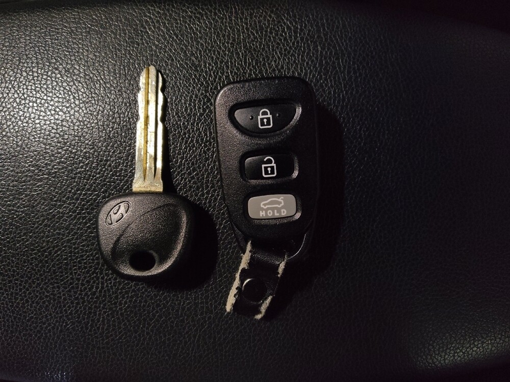 2015 Hyundai Elantra in Hialeah, FL 33014 - 18095490 32