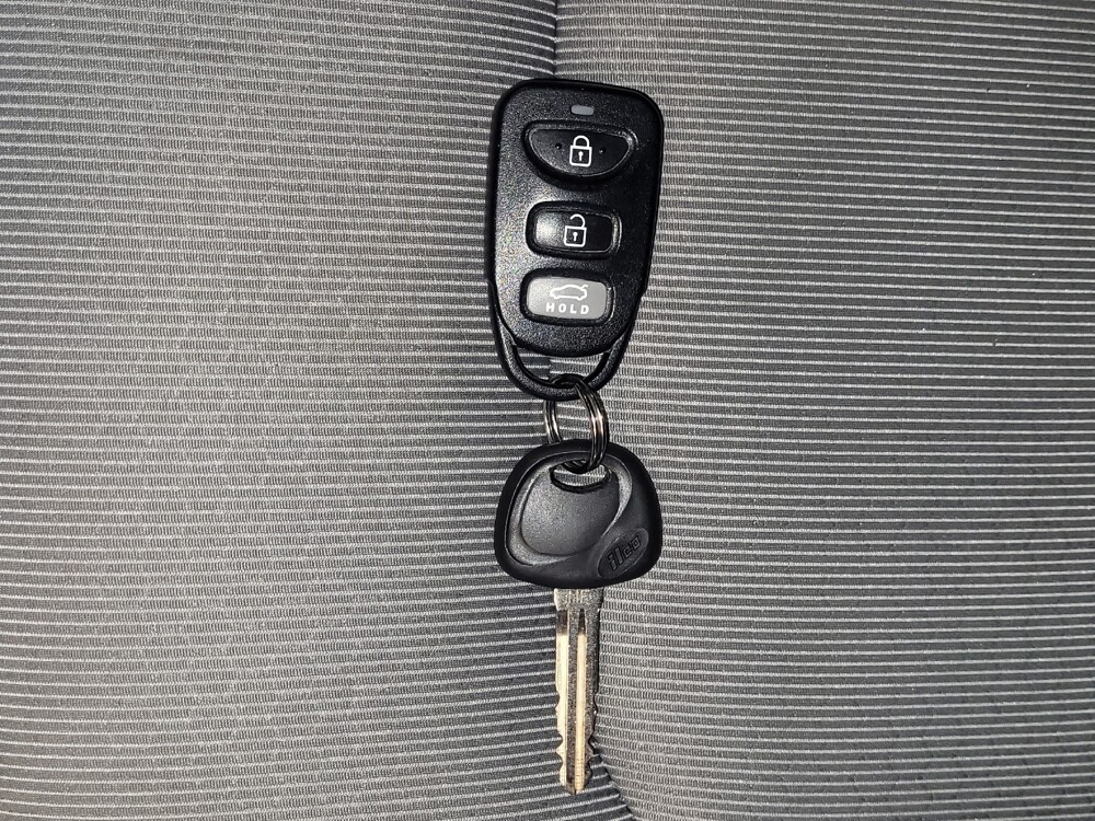 2017 Hyundai Elantra in Augusta, GA 30907 - 18095495 32