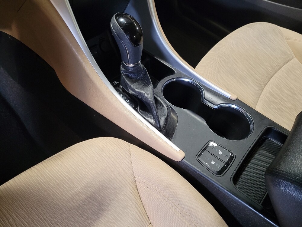 2014 Hyundai Sonata in Jacksonville, FL 32210 - 18095498 26