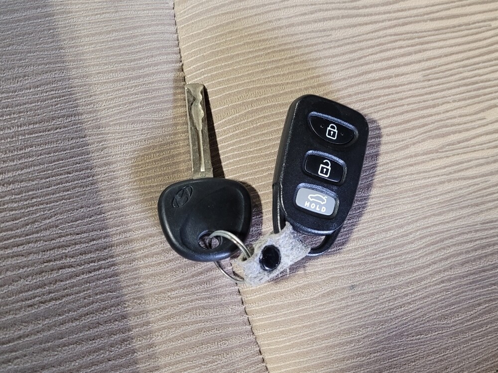 2014 Hyundai Sonata in Jacksonville, FL 32210 - 18095498 32