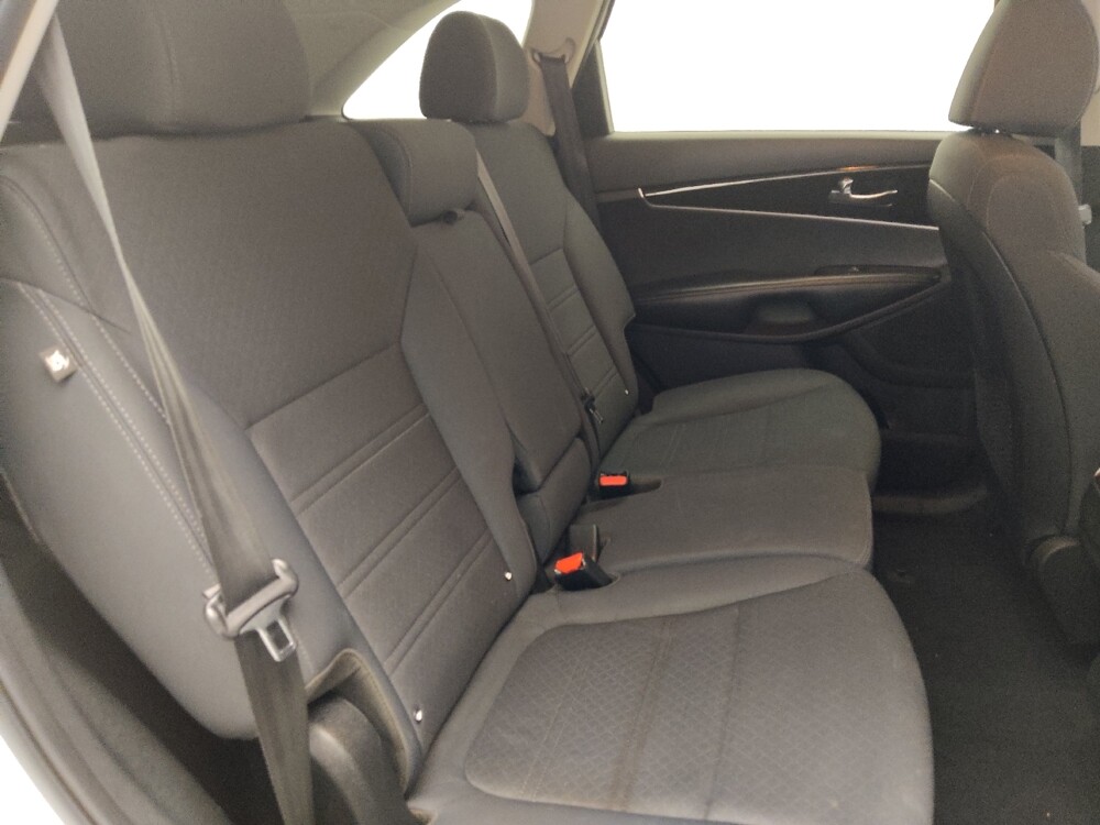 2019 Kia Sorento in Pensacola, FL 32505 - 18095499 19