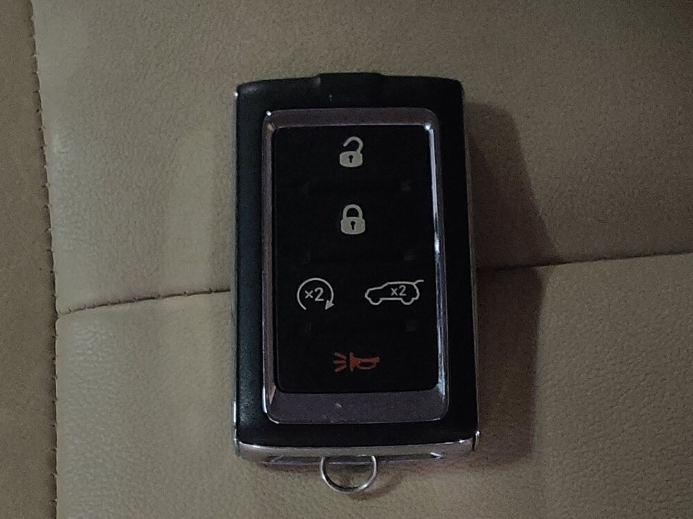 2021 Jeep Grand Cherokee L in Lauderdale Lakes, FL 33313 - 18095500 32