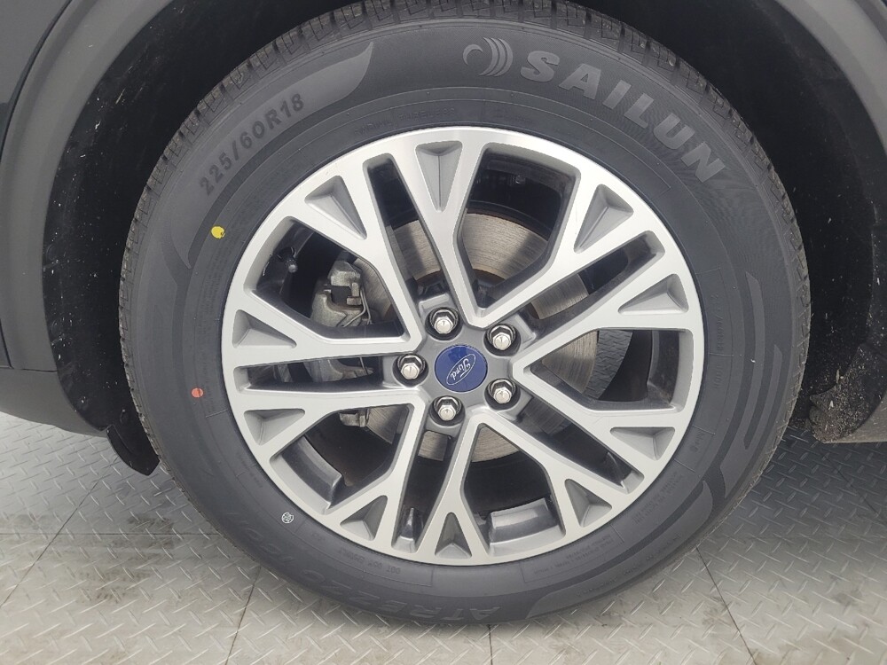 2020 Ford Escape in Greenville, SC 29607 - 18095502 31