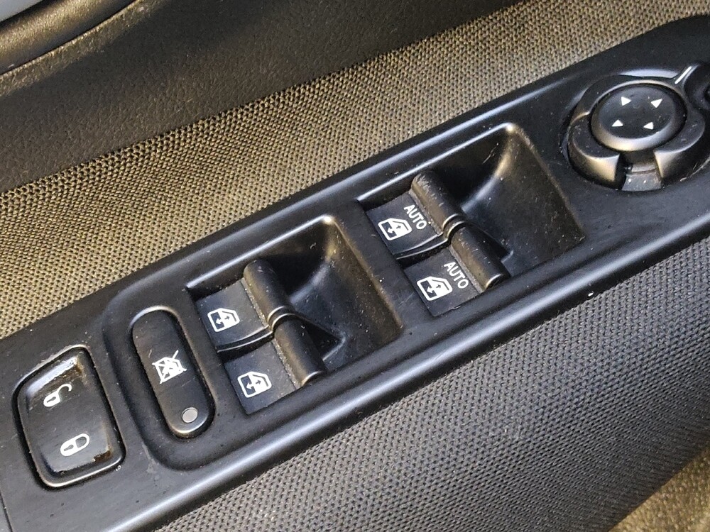 2019 Jeep Renegade in Raleigh, NC 27604 - 18095505 27