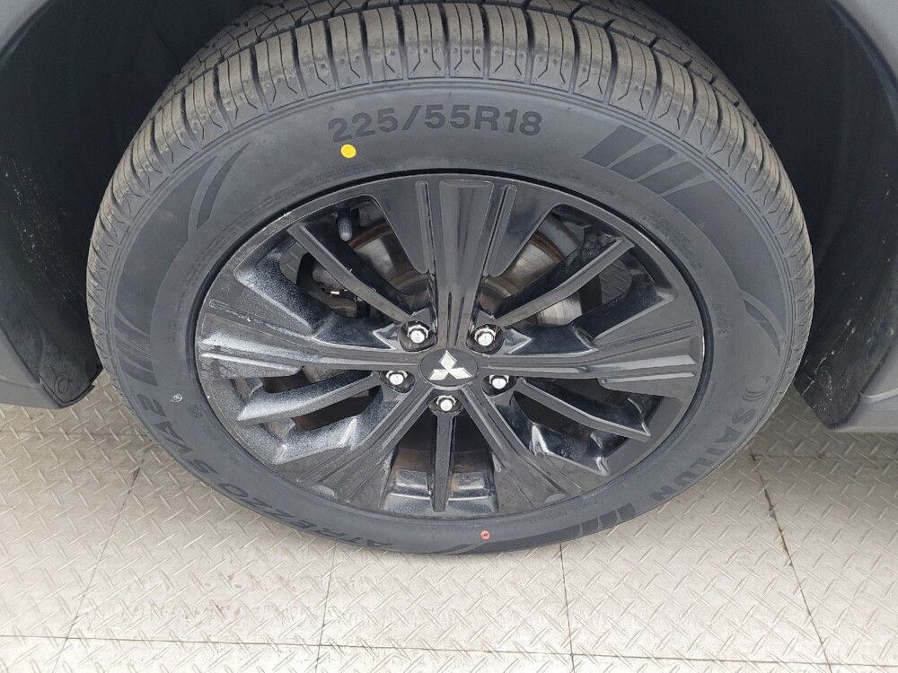 2018 Mitsubishi Eclipse Cross in Greenville, SC 29607 - 18095510 31