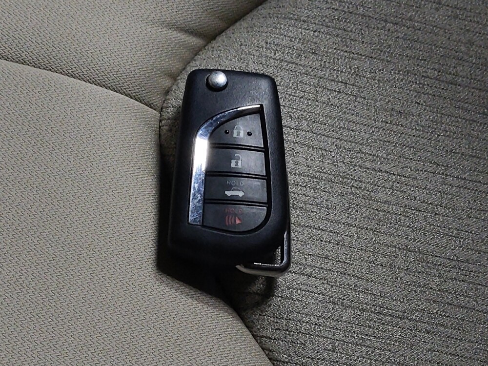 2021 Toyota Camry in Raleigh, NC 27604 - 18095518 32