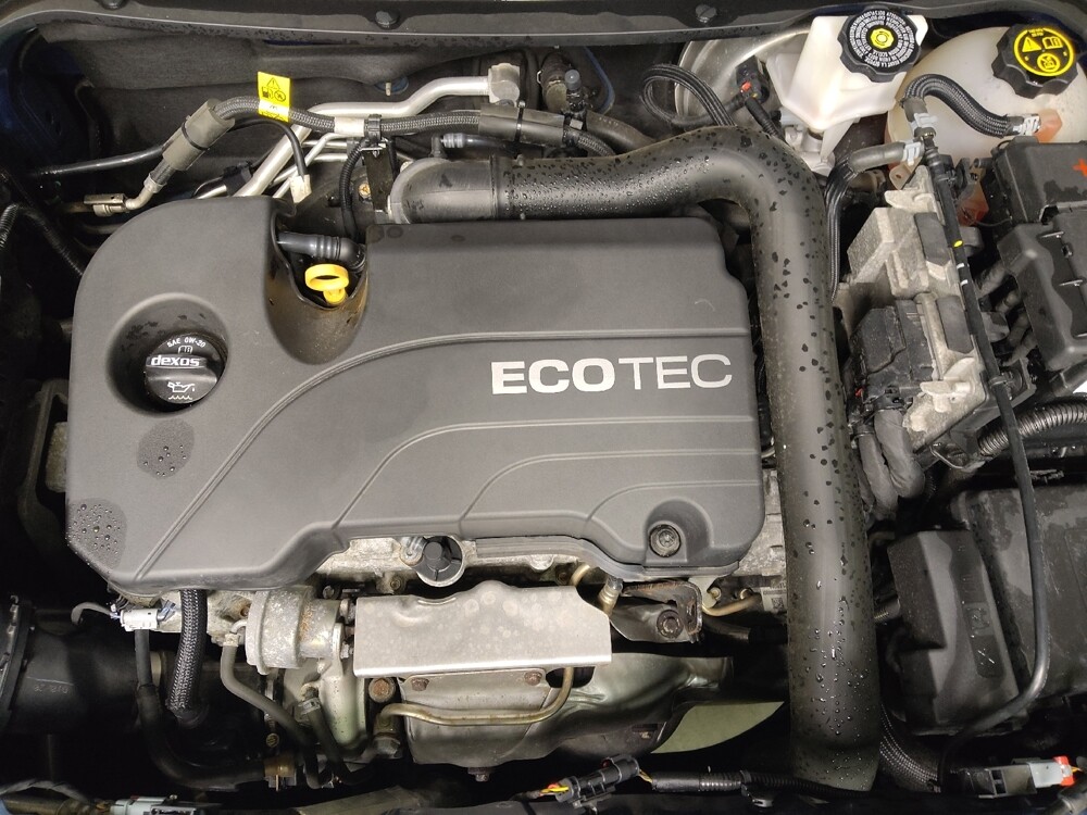 2020 Chevrolet Equinox in Conway, SC 29526 - 18095525 30