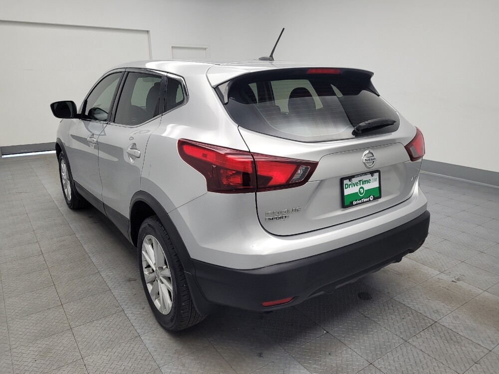 2018 Nissan Rogue Sport in Memphis, TN 38115 - 18095536 5