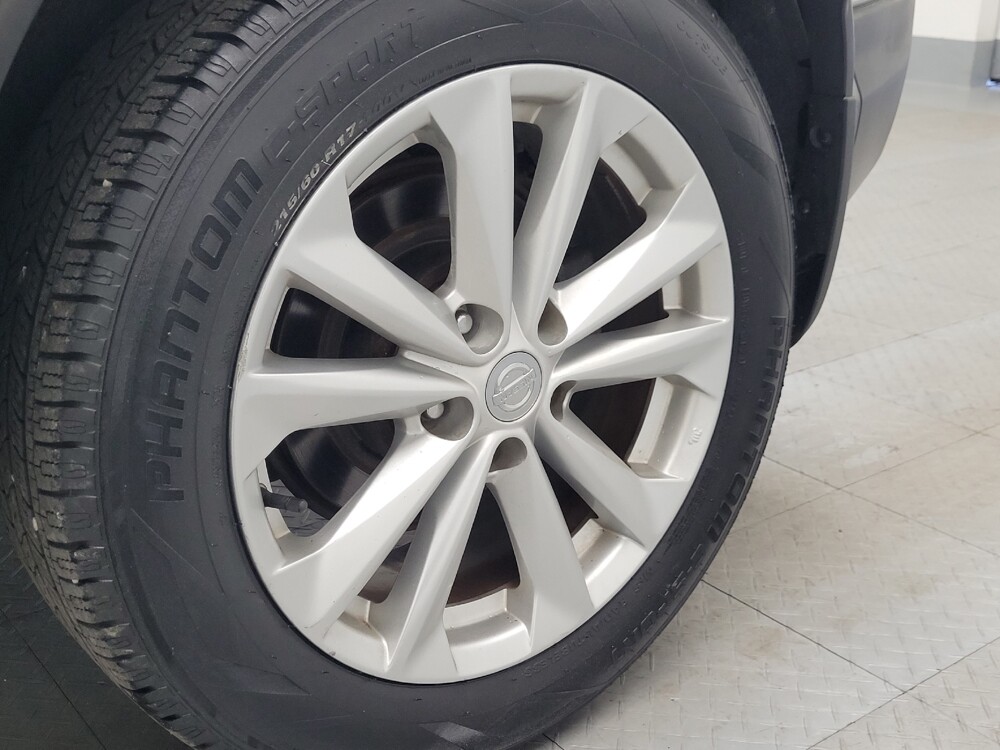 2018 Nissan Rogue Sport in Memphis, TN 38115 - 18095536 31