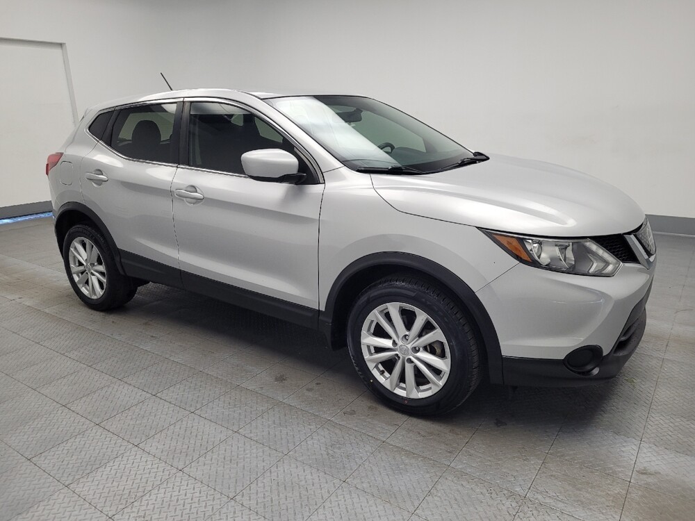 2018 Nissan Rogue Sport in Memphis, TN 38115 - 18095536 11