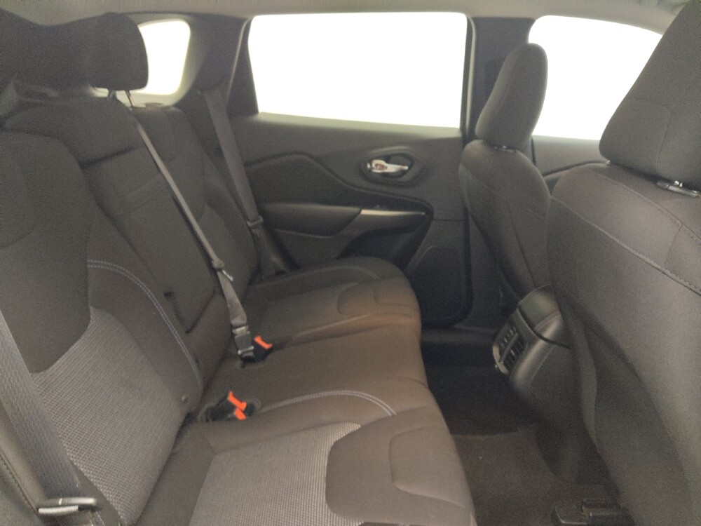 2019 Jeep Cherokee in Albuquerque, NM 87123 - 18095542 19