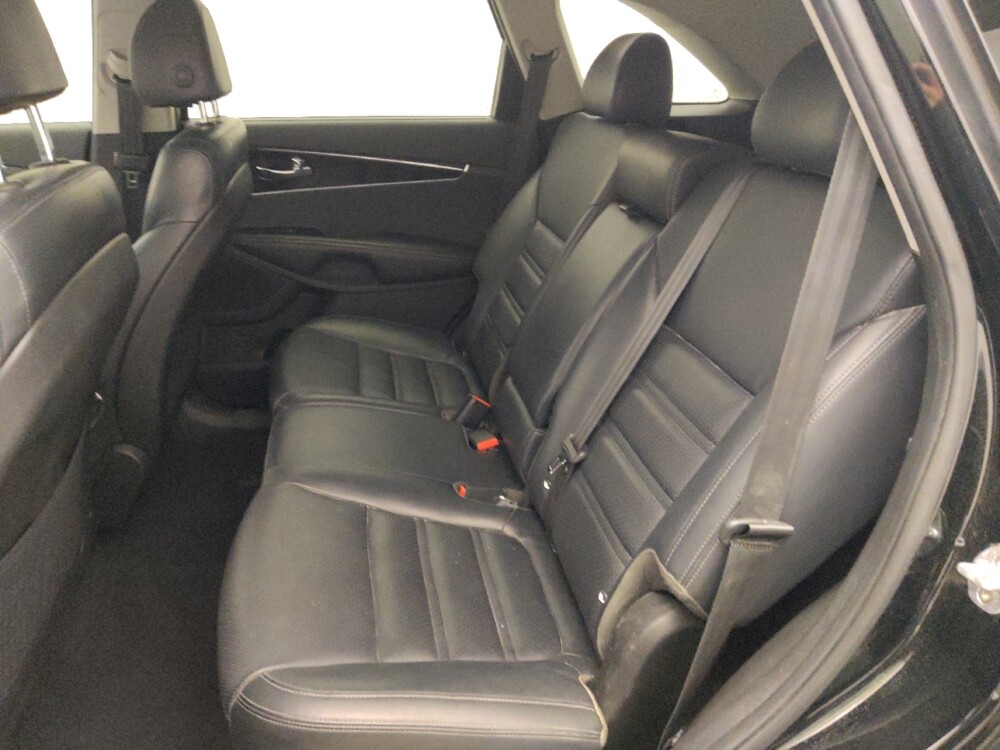 2018 Kia Sorento in Houston, TX 77034 - 18095552 18