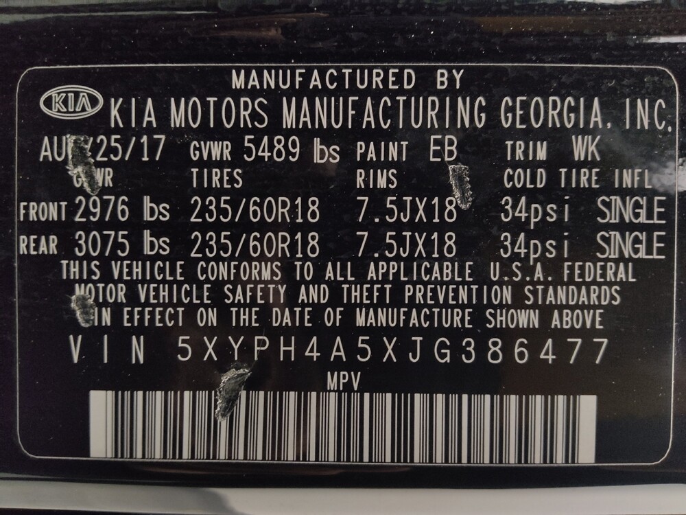 2018 Kia Sorento in Houston, TX 77034 - 18095552 33